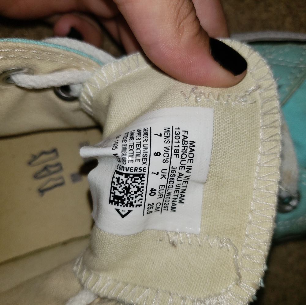 Blue Converse - Picture 4 of 4